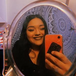 Meet your Posher, Abigail